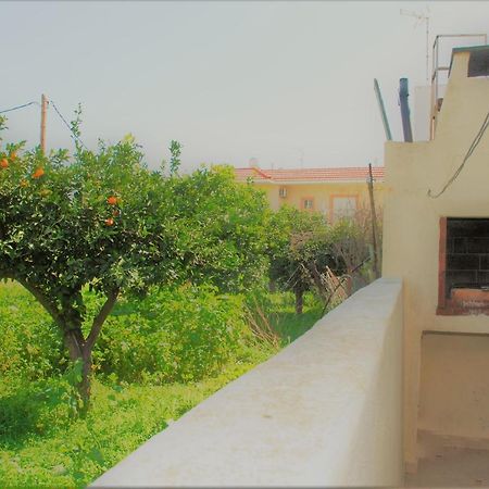 Kovi Lardos Village House المظهر الخارجي الصورة